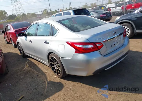 2017 Nissan Altima 2.5 S z USA, uszkodzony, nr VIN 1N4AL3AP7HC193983